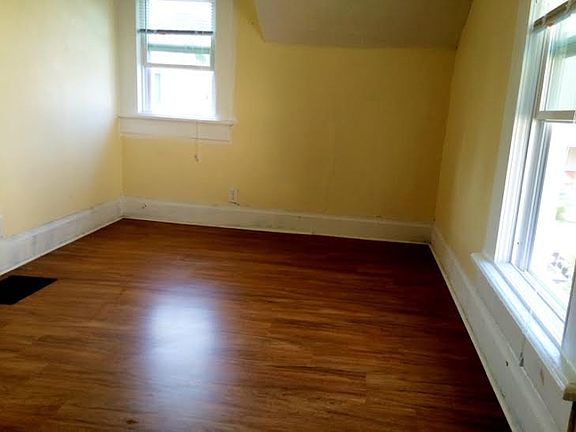 5th image of 1624 Harvard Ave