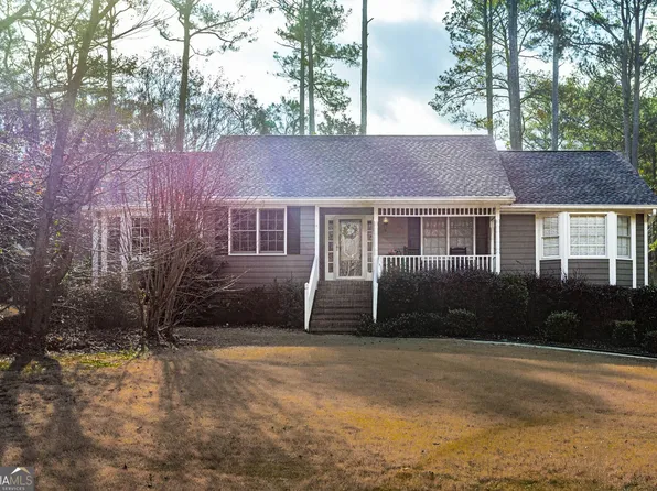 2372 Autumn Leaf Ct, Lawrenceville, GA 30044