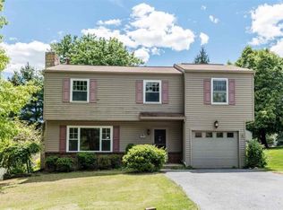 825 Cardinal Dr, Harrisburg, PA 17111