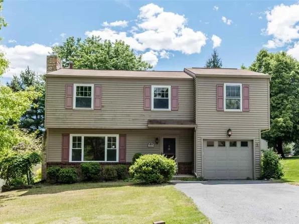 825 Cardinal Dr, Harrisburg, PA 17111