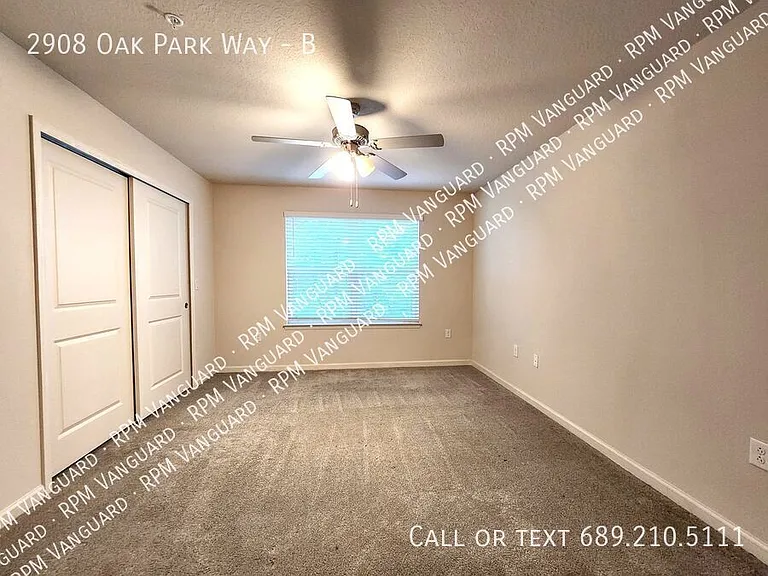 2908 Oak Park Way #B — Photo 9