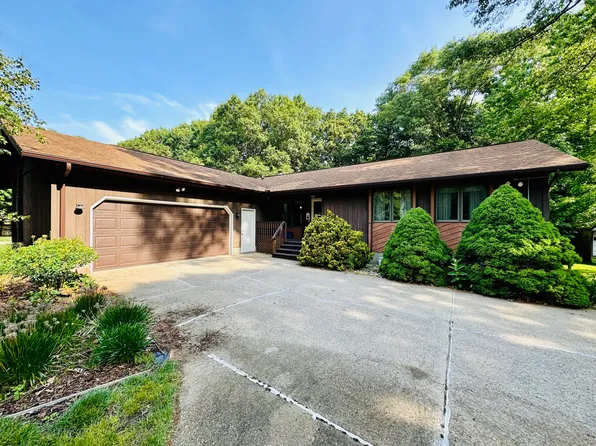 700 E Muskegon Ave, Whitehall, MI 49461