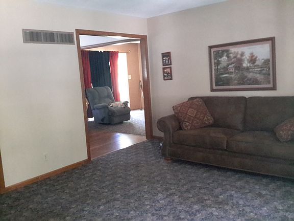 3rd image of 3620 S Brentwood Ave