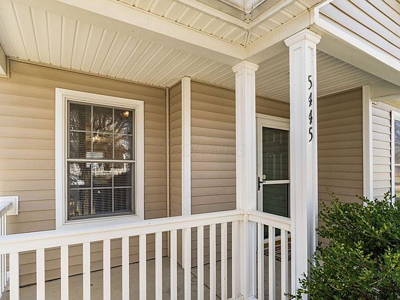 4th image of 5445 Beresford St #220