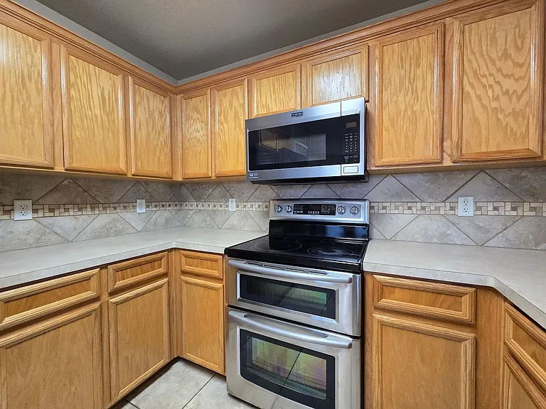 701 Atlas Ave — Photo 9