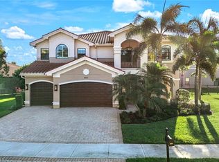 3001 Cinnamon Bay Cir, Naples, FL 34119