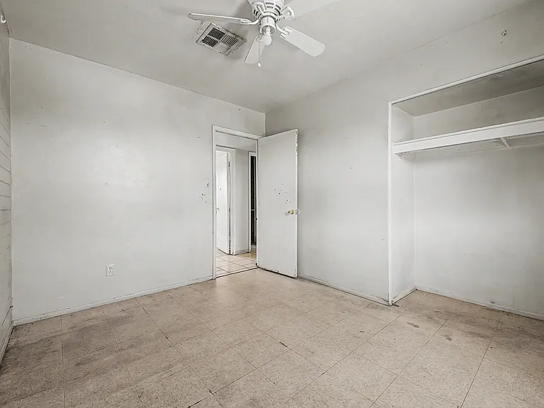 5828 N 63rd Dr — Photo 18