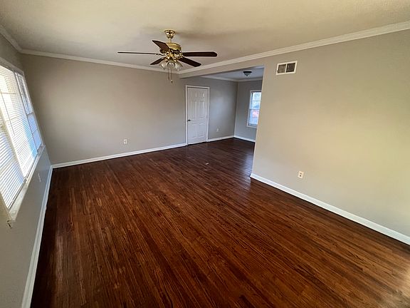 2nd image of 1306 Randall Dr