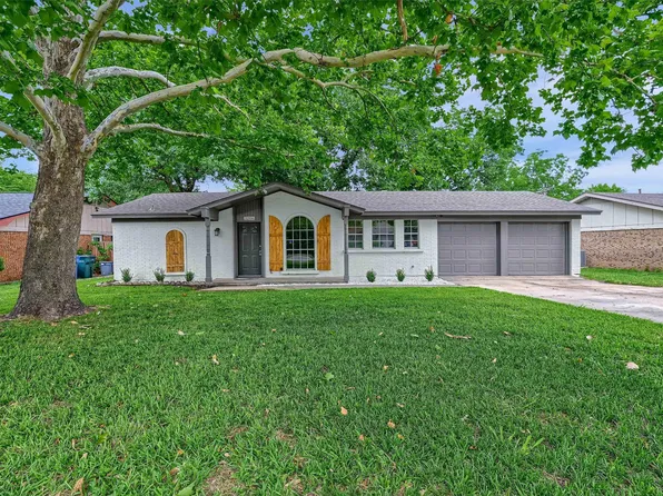 3206 Dauphine Dr, Sherman, TX 75090