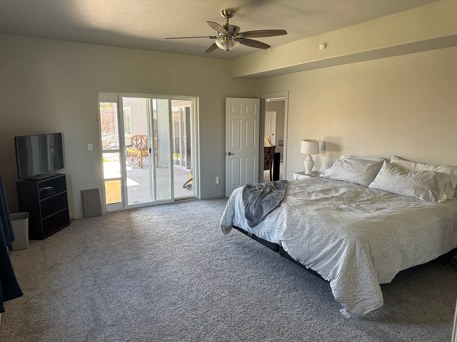 2 bed, 2156 sqft, $2,000 — Photo 4