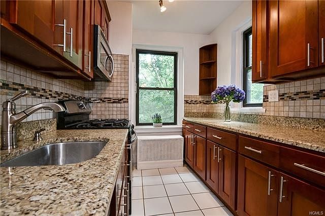 1st image of 37 N Central Ave APT 6F