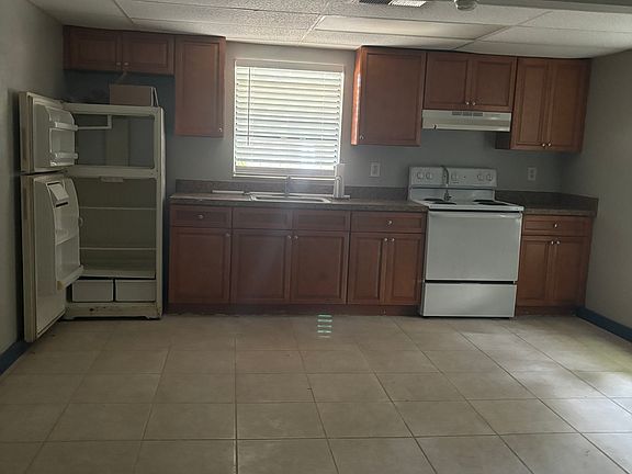 5th image of 321 Clifton Ave #204