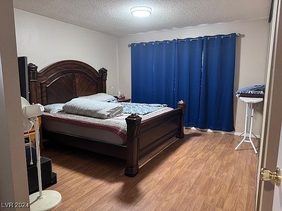 3rd image of 7508 Walnut Creek Dr
