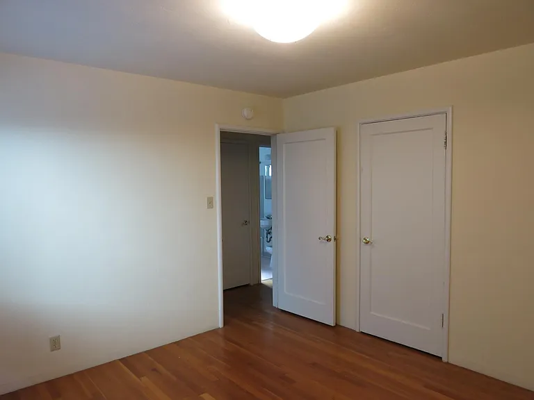 1325 O St — Photo 16