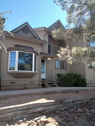 937 W Madera Ln Photo 1
