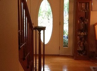 844 Pondview Rd, Riverhead, NY 11901