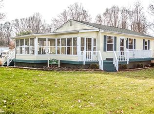 1454 Forest Dr, Akron, OH