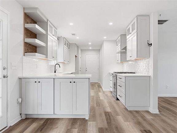 3rd image of 6785 Concord Rd