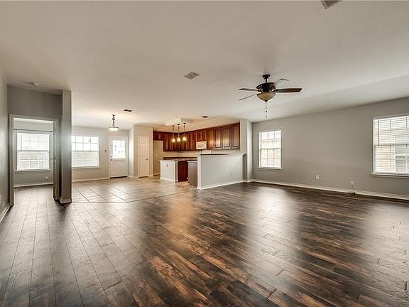 3rd image of 2634 Calmwater Dr