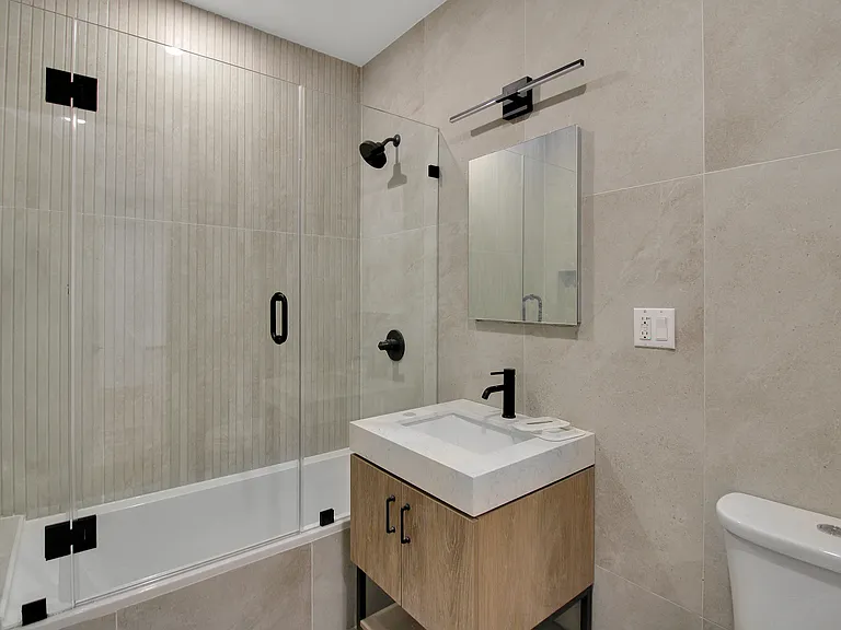 1387 Madison St #1R — Photo 11