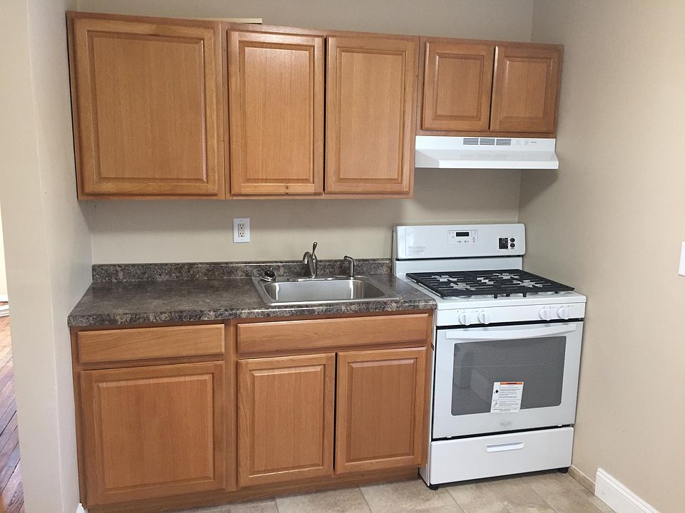 1st image of 3764 Bonfield Dr APT 4
