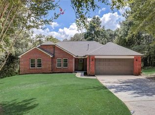 2752 Mossy Creek Dr, Stone Mountain, GA 30087