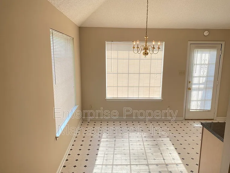 3794 Walden Meadow Dr — Photo 7