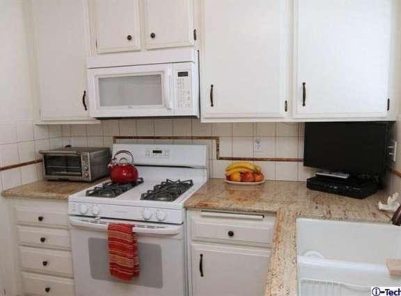 5th image of 2450 E Del Mar Blvd Unit 33