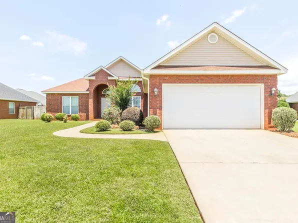 112 Huntwood Ln, Kathleen, GA 31047