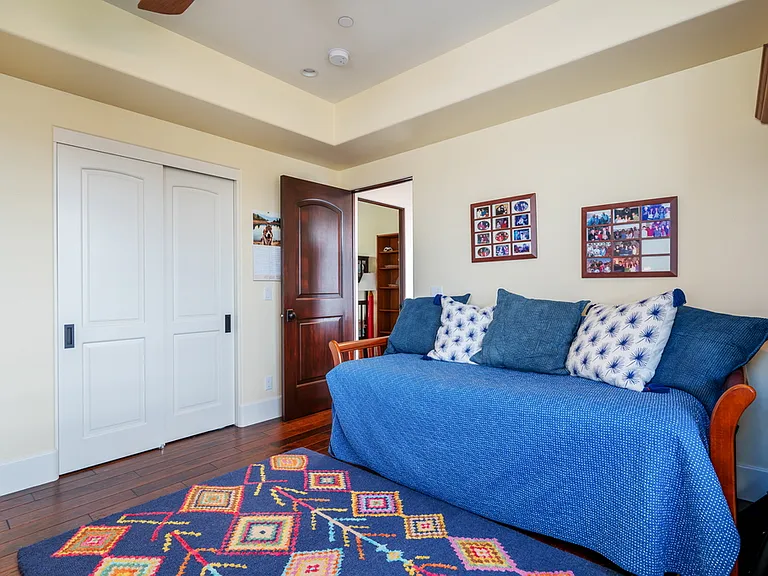 1010 Pine St — Photo 32