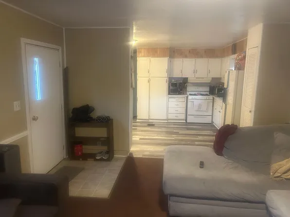 3875 Manatee Ave, Muskegon, MI 49442