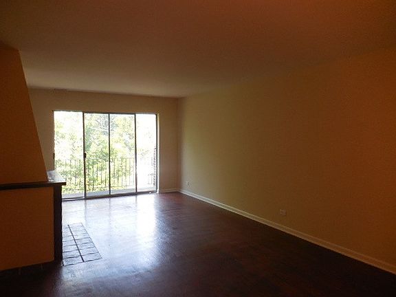 2nd image of 1500 Sandstone Dr APT 315