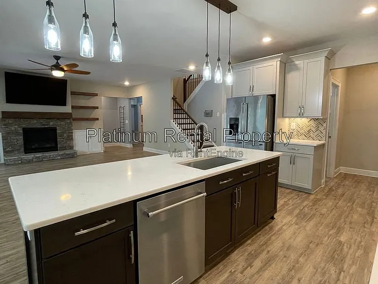 3215 Summerpoint Xing — Photo 23