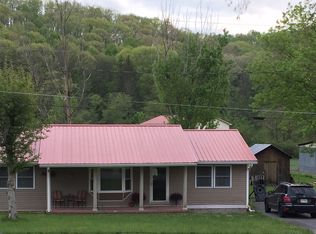699 Sandlick Rd, Sandlick, WV 24701