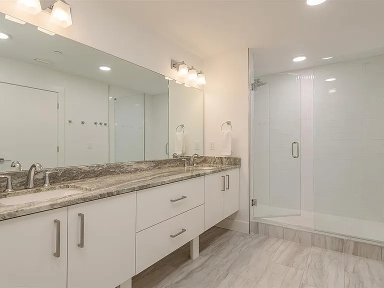 415 Island Way #402 — Photo 23