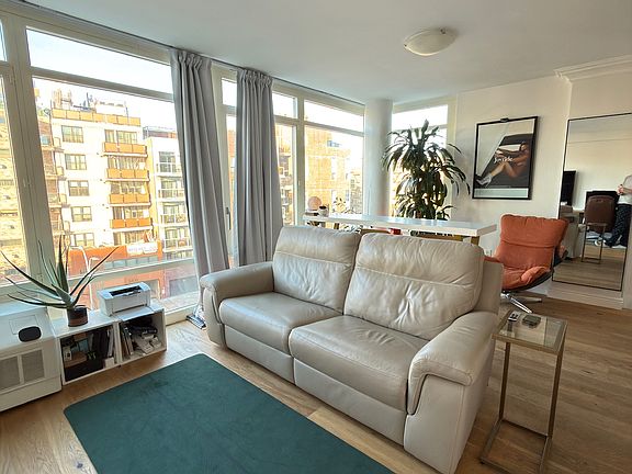 3rd image of 3440 Guider Ave APT 4C