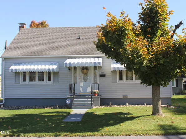 1108 N Montgomery St, Hollidaysburg, PA 16648