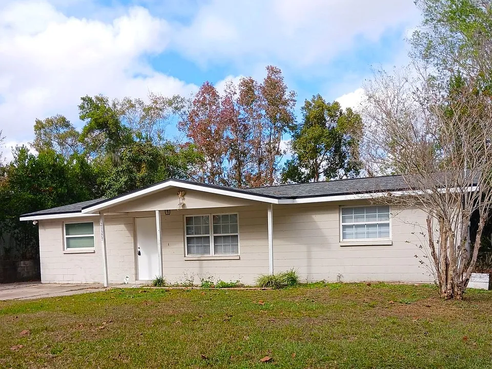 21377 Campbell Dr