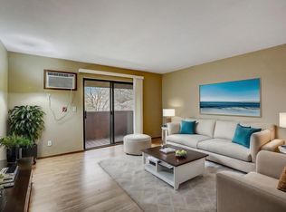 841 N Gammon Rd APT H, Madison, WI 53717