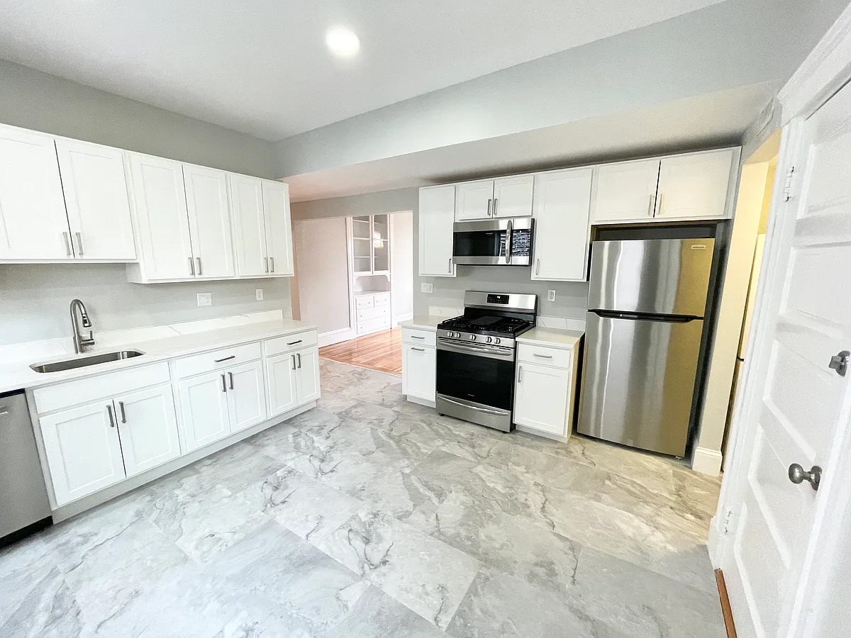 Building Photo - 159 Boston St #2A