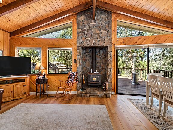 5th image of 12912 Green Valley Cir