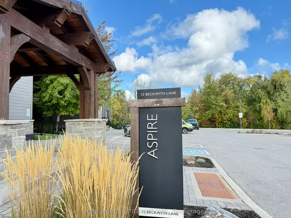12 Beckwith Ln #302, The Blue Mountains, ON L9Y 0A4