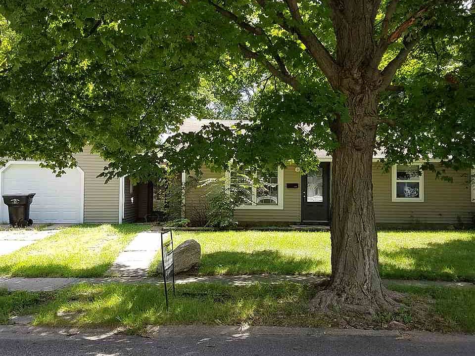 1st image of 434 Chamberlin Dr