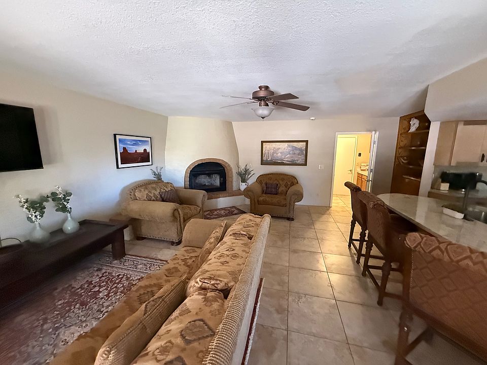 1st image of 1163 E Manor Dr