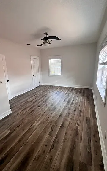 5428 Parkway Dr — Photo 12