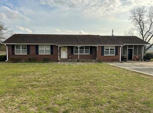 306 Warren St, Pineview, GA 31071