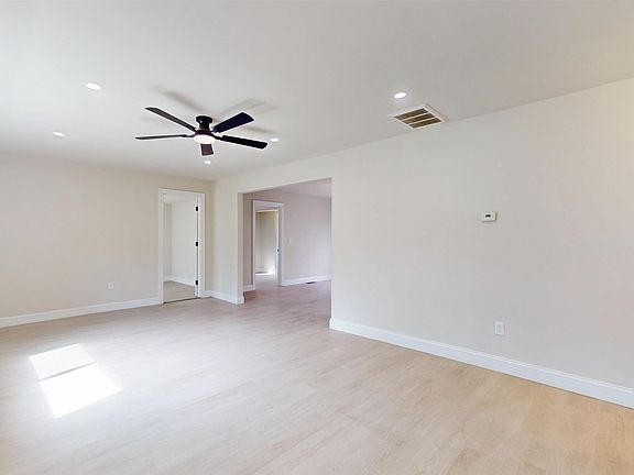 5th image of 3934 Patricia Ct