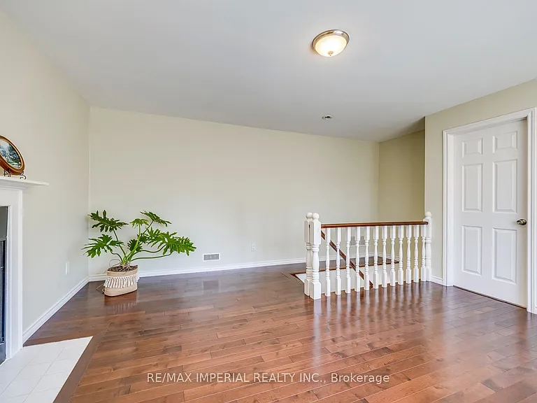 2048 Devon Rd — Photo 26