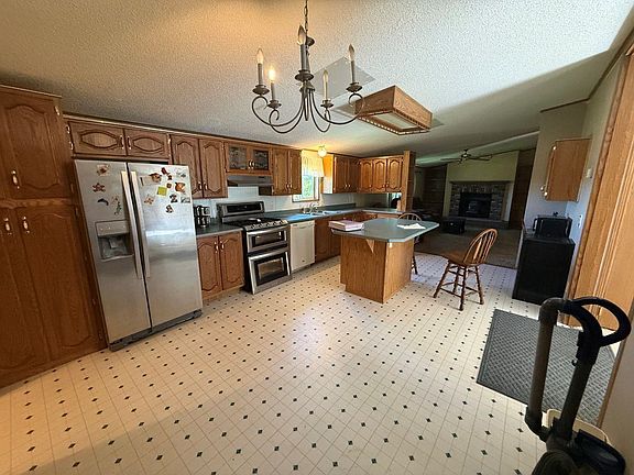 4th image of W12628 Leopolis Rd