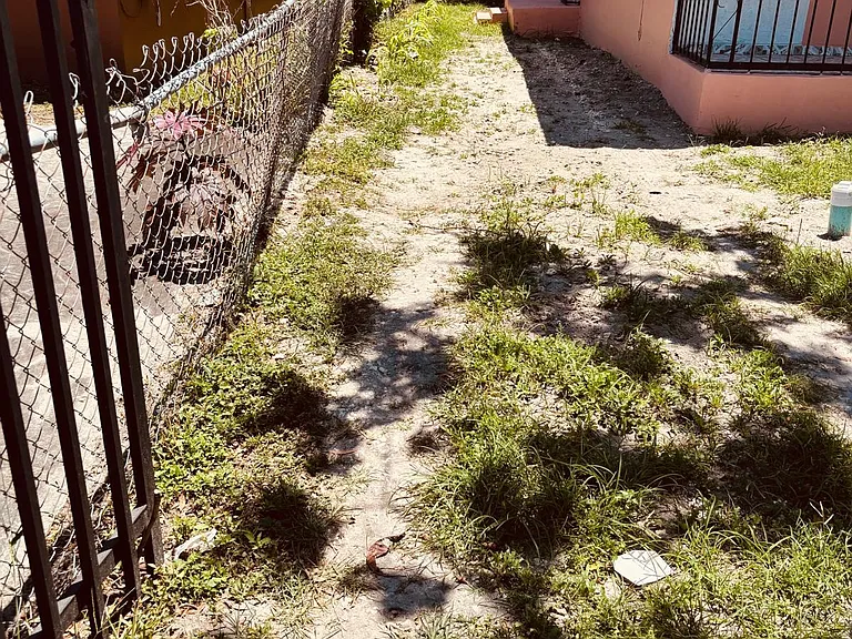 11235 NW 17th Ave — Photo 12
